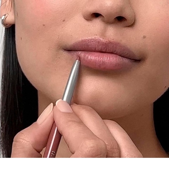 Clinique “Licorice” Quickliner For Lips 12 Intense Licorice 0.26gr - Picture 4 of 4